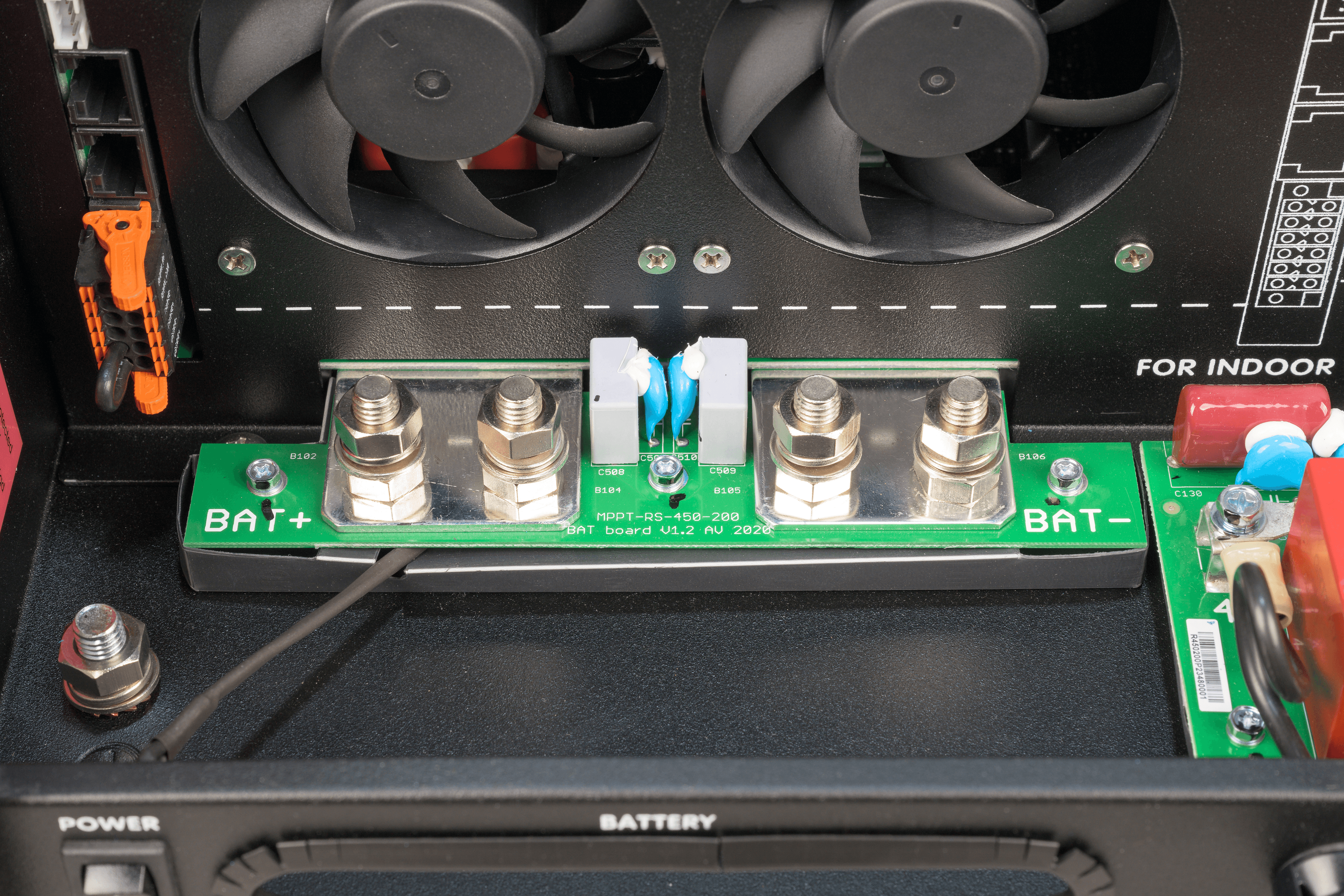 SmartSolar MPPT RS 450/200-MC4 (batt)  thumbnail